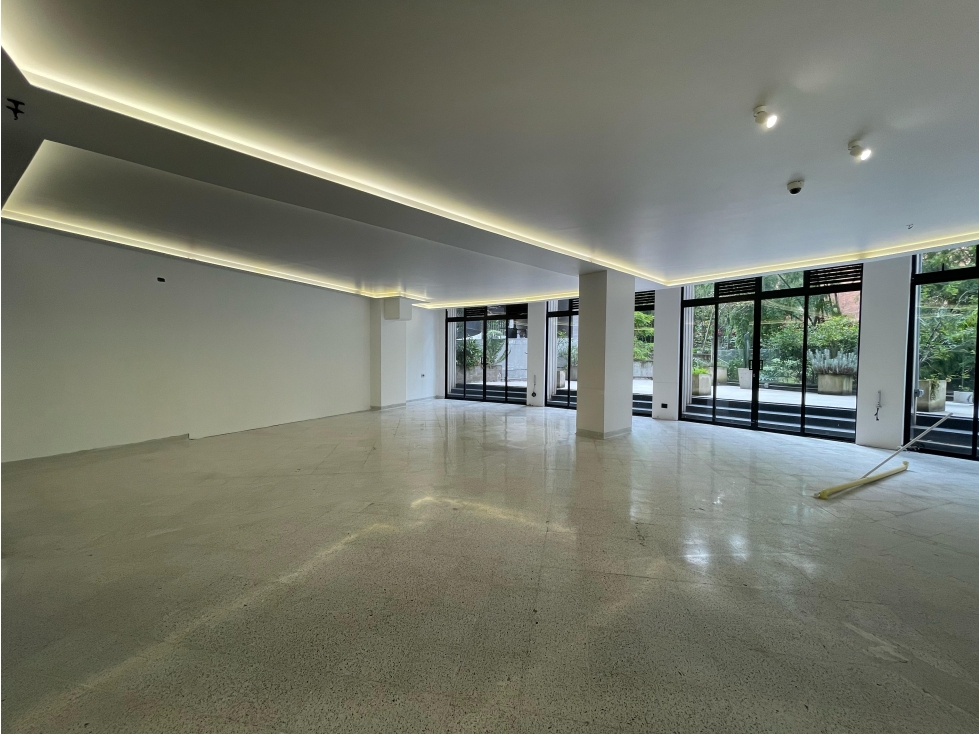 138m2 Local en arriendo en el poblado - 4