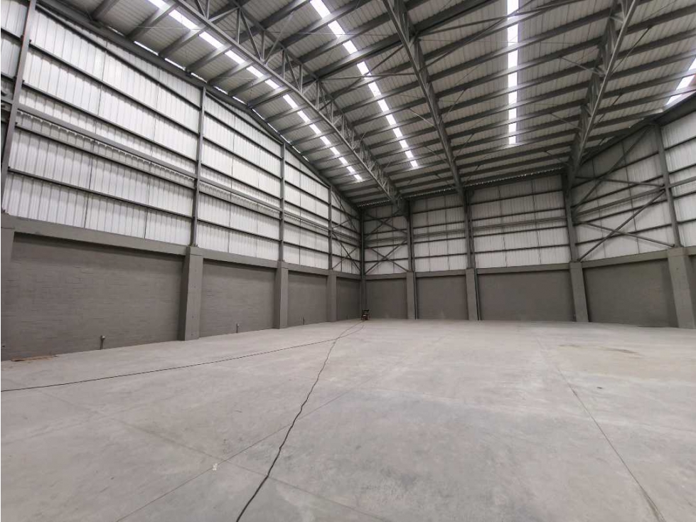 1.500m2 bodega arriendo Rionegro-Guarne Parque Industrial - 2