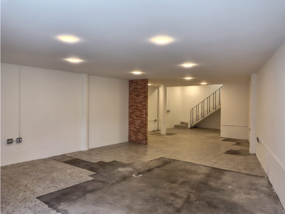 160m2 bodega arriendo Medellin Perpetuo Socorro — foto 2