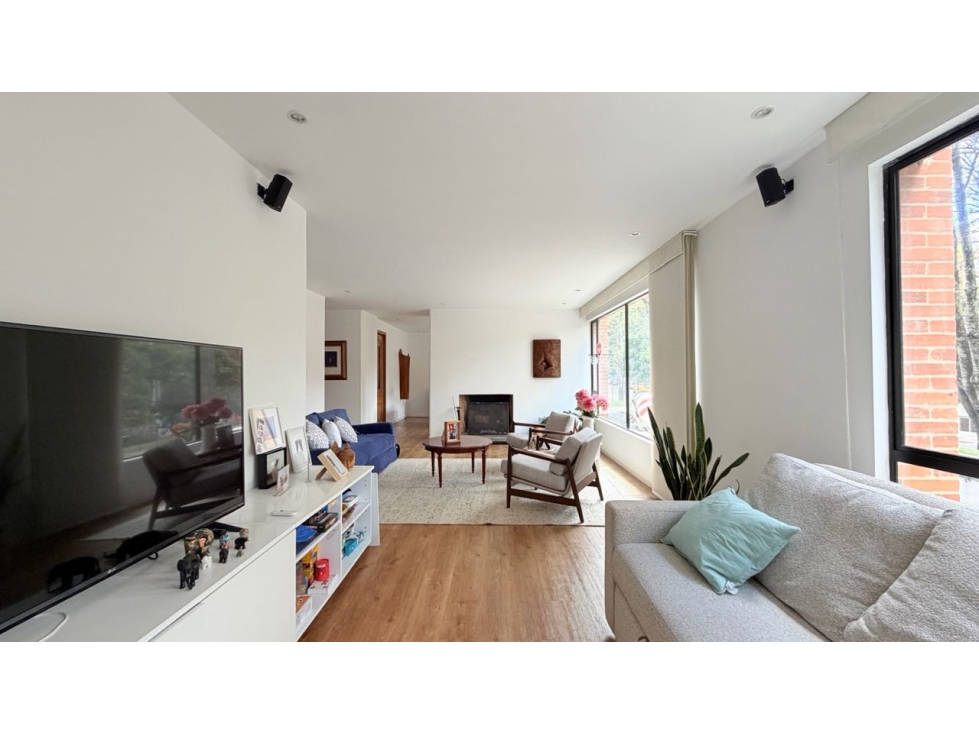 165 M2 CLL 92 con 12/ 3?/2.5?/ estudio / CBS /2?/ EXTERIOR Y BUENA — foto 3