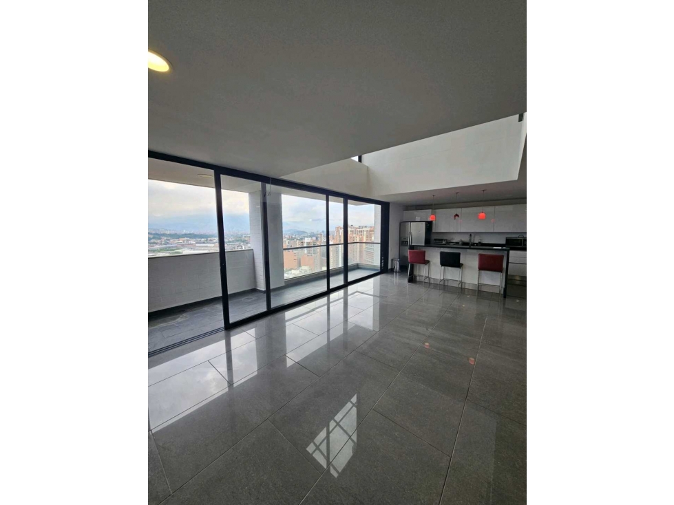 170m2 Penthouse Arriendo Envigado — foto 2