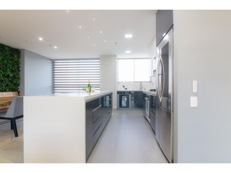 178 M2 Apartamento en arriendo Amoblado El Tesoro el Poblado — foto 3