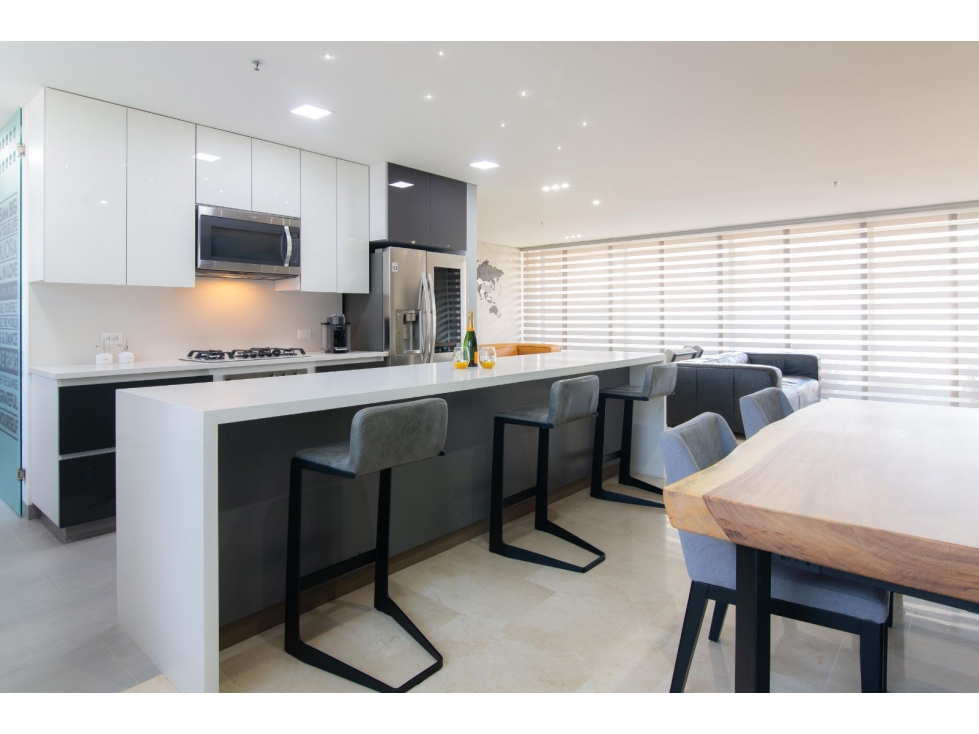 178 M2 Apartamento en arriendo Amoblado El Tesoro el Poblado — foto 4