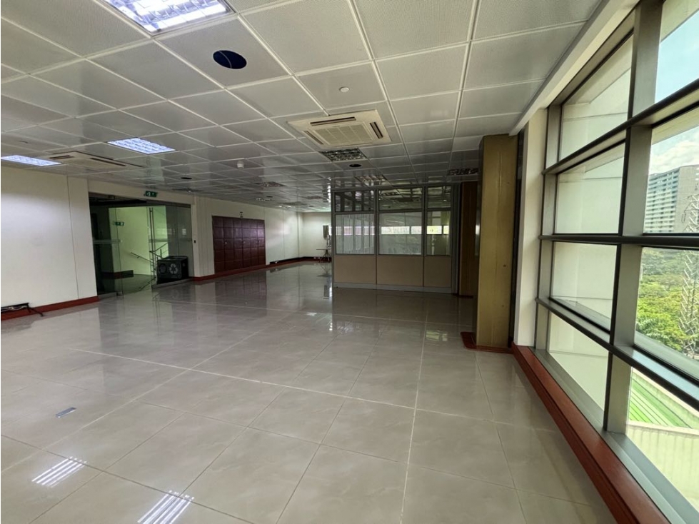 180m2 Oficina Arriendo Ciudad del Rio-Medellin — foto 4