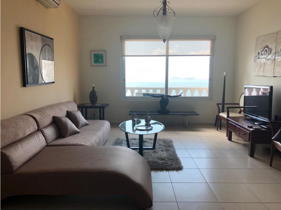 1-Bedroom Apartment in Ave. Balboa — foto 3