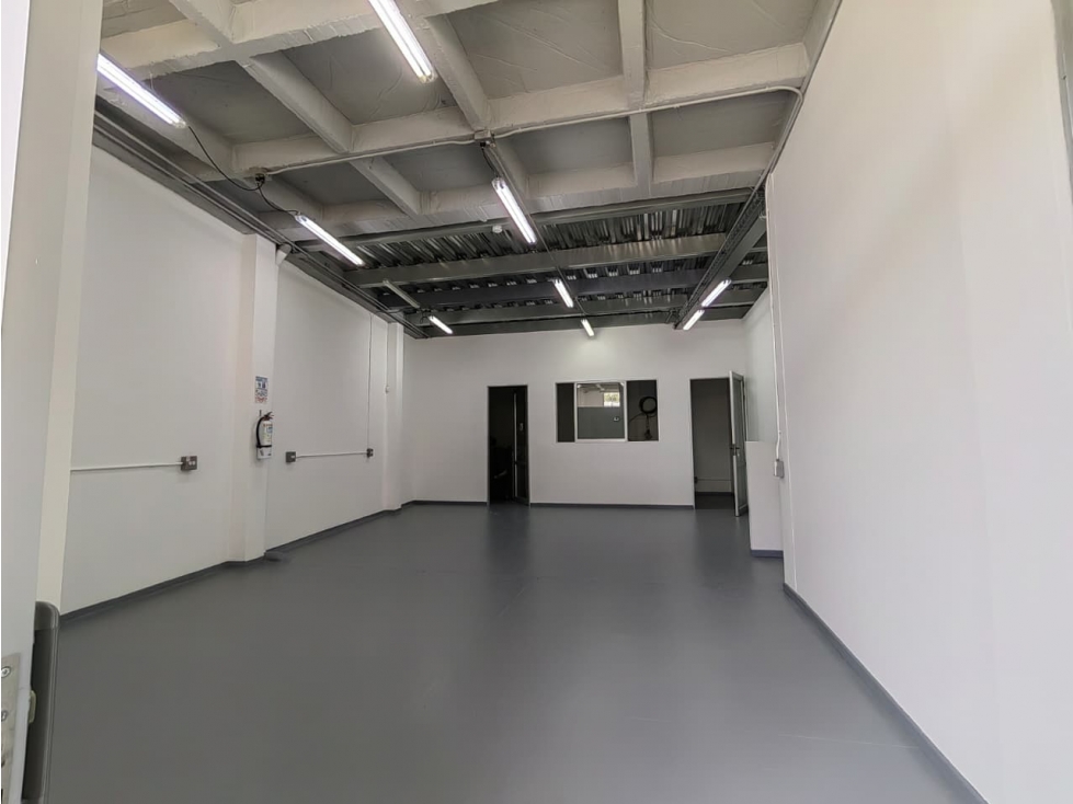 213 M2 Bodega en Venta en Parque industrial de Rionegro - 1