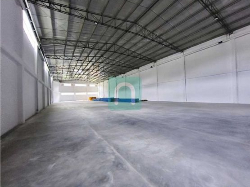 2.200m2 Bodega Arriendo Parque Industrial 3 muelles - 5