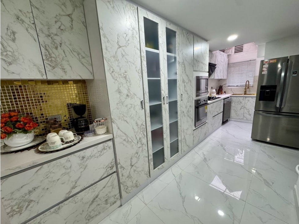 Casa de 230 m², 3 alcobas con baño, Sector La Frontera, varios niveles — foto 6