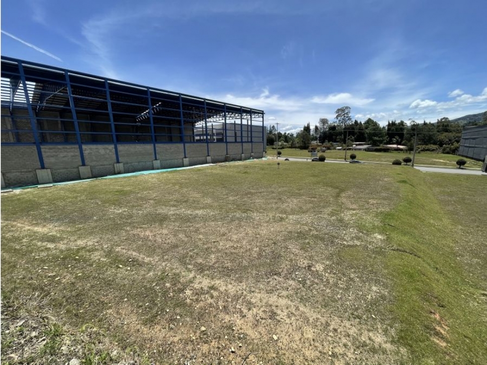 2345m2 arriendo lote rionegro