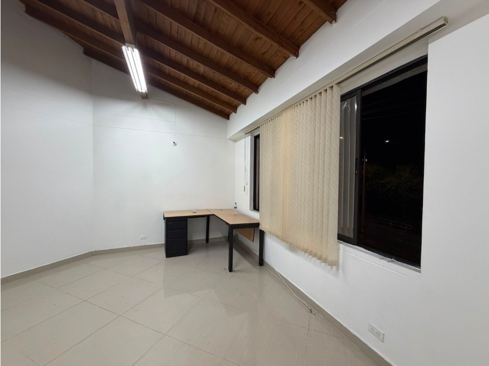 24M2 Oficina en arrendamiento Sector Bulerías Medellín
