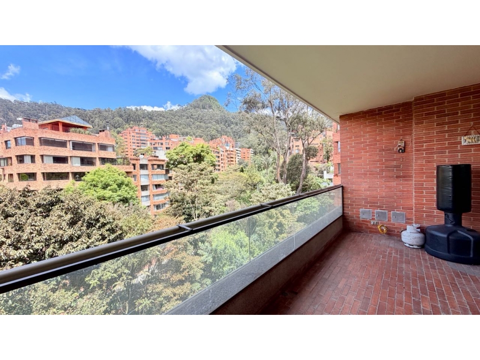 265 M2 CON BALCONES EN ED CLUB HOUSE CON VISTA A QUEBRADA 3 3?+ESTUDIO