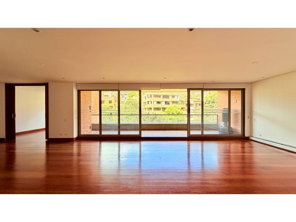 265 M2 CON BALCONES EN ED CLUB HOUSE CON VISTA A QUEBRADA 3 3?+ESTUDIO — foto 2