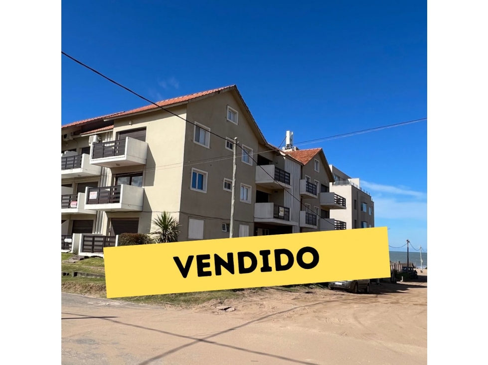 2 AMBIENTES MÁS ENTREPISO A PASOS DEL MAR