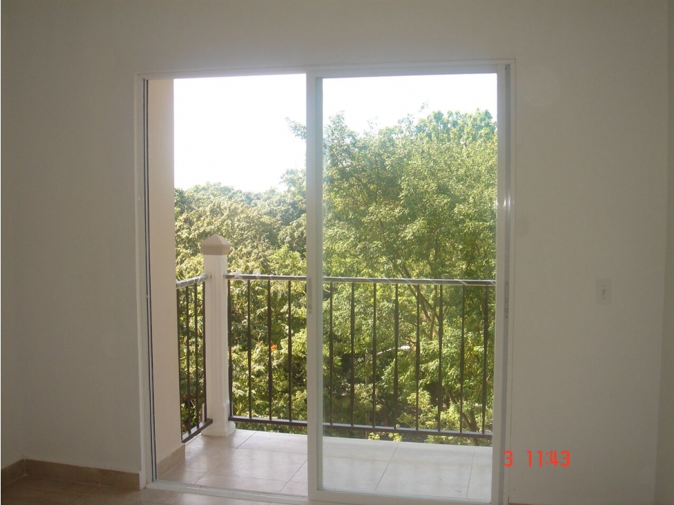 2-Bedroom Apartment in Amador Cause Way — foto 2