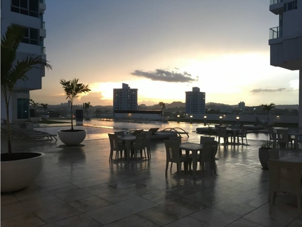2-Bedroom Apartment in Costa del Este