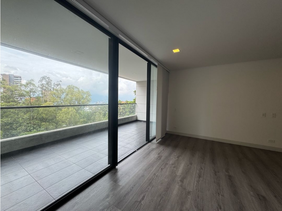 Venta apartamento. El Poblado, Sector El Tesoro. Udad Completa — foto 3