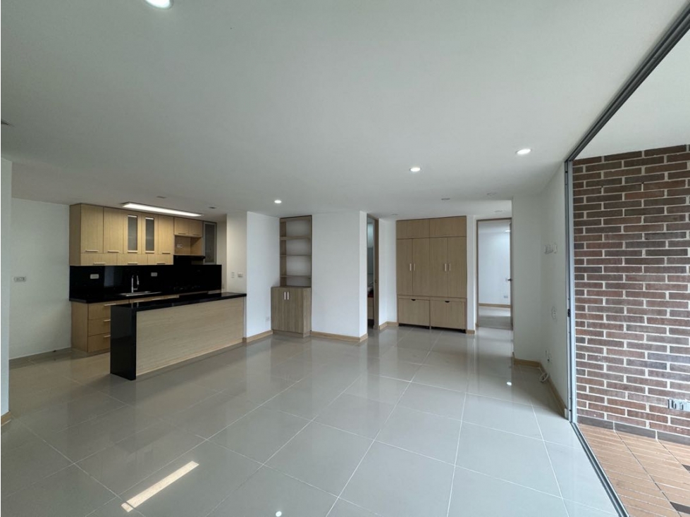 Venta apartamento con balcón, Envigado, Terracina. Ud Completa — foto 3