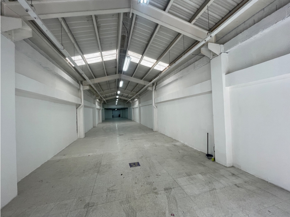 340m2 Bodega - Local para arriendo en Envigado — foto 2