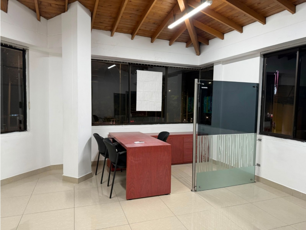 34M2 Oficina en arrendamiento Sector Bulerías Medellín — foto 2