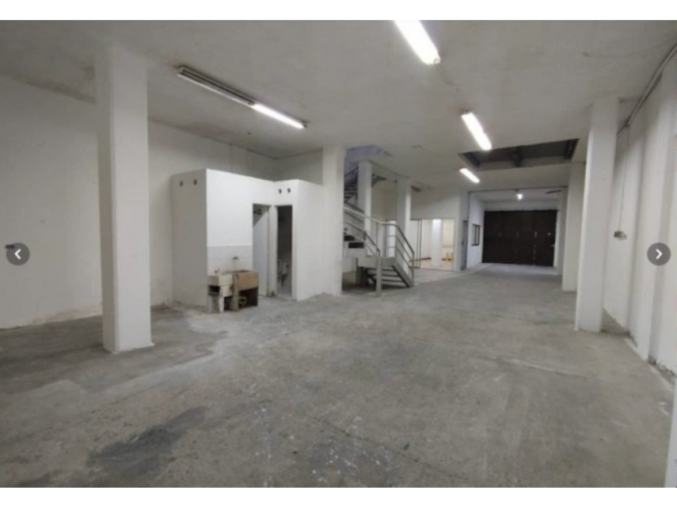 350m2 Bodega / Local arriendo Medellin - Barrio Colombia — foto 2