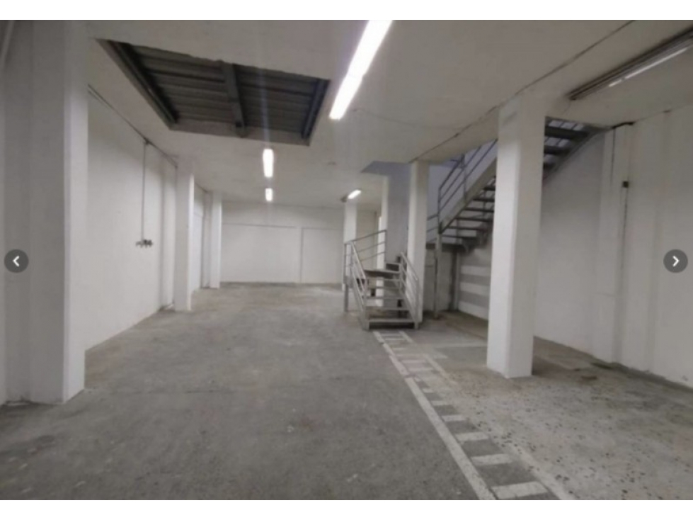 350m2 Bodega / Local arriendo Medellin - Barrio Colombia — foto 3