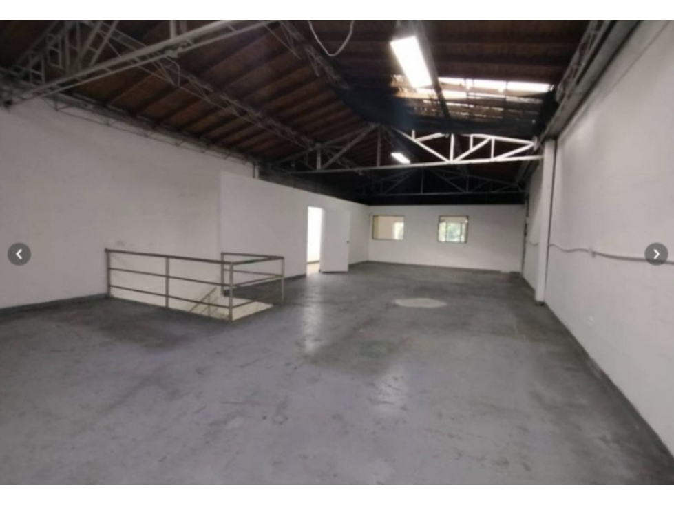350m2 Bodega / Local arriendo Medellin - Barrio Colombia — foto 6