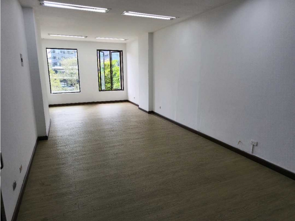 35m2 Oficina / local arriendo Poblado - Milla de Oro - 2