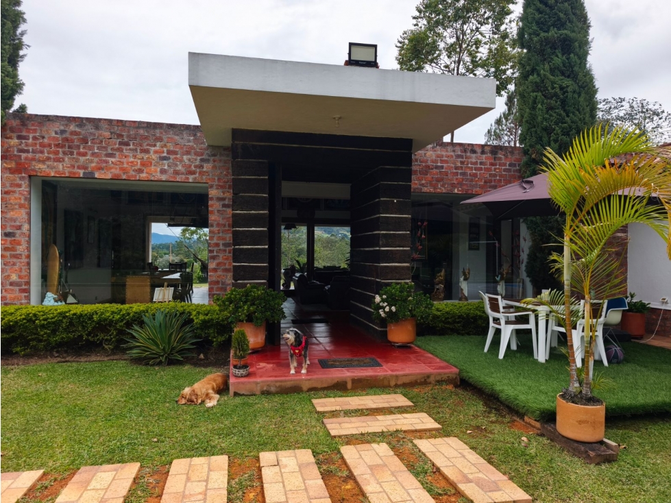 368m2 Casa Finca Caballista arriendo Llanogrande