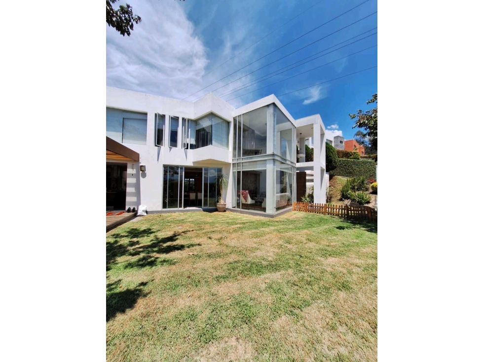 Venta Casa gran jardín urb exclusiva, Tanda cerca Rancho San Francisco