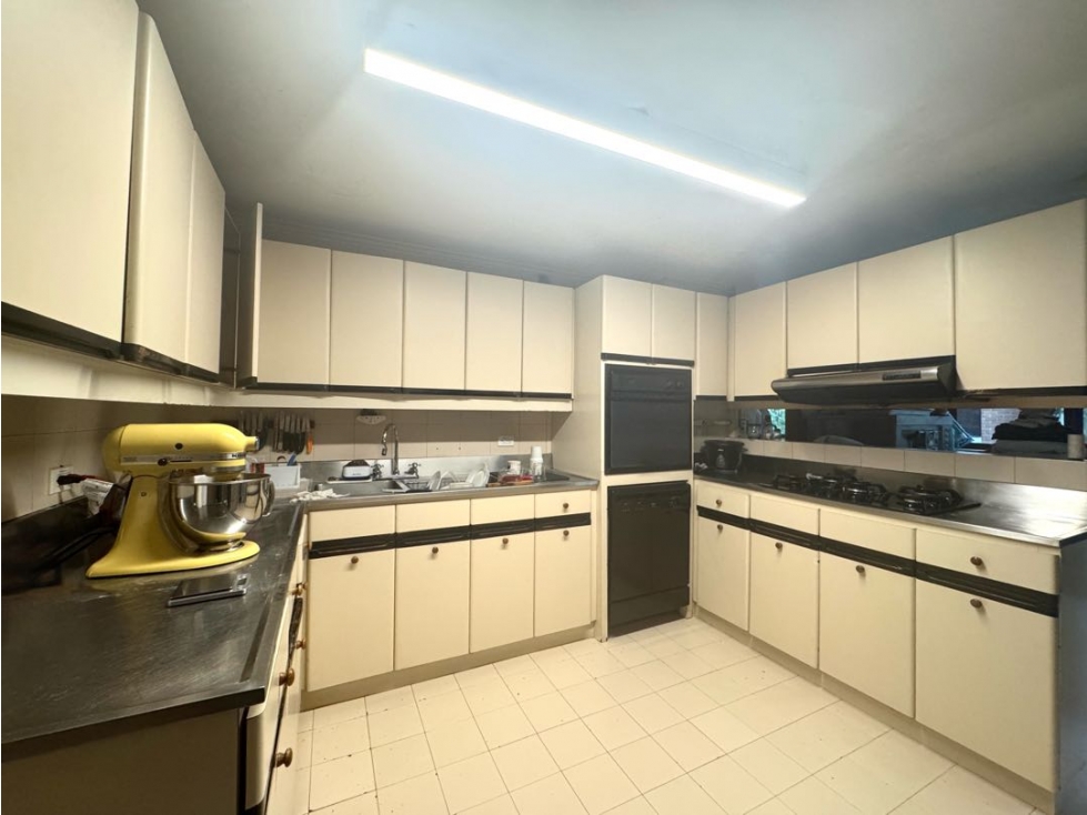 Venta apartamento. El Poblado, Transversal Inferior. — foto 4