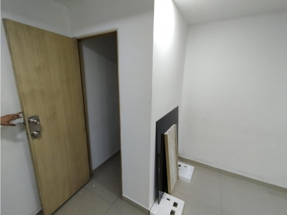 39m2 arriendo local Oviedo — foto 4