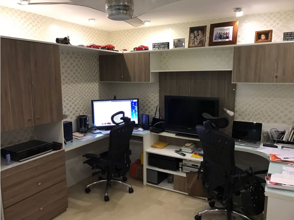 3-Bedroom Apartment in Ave. Balboa