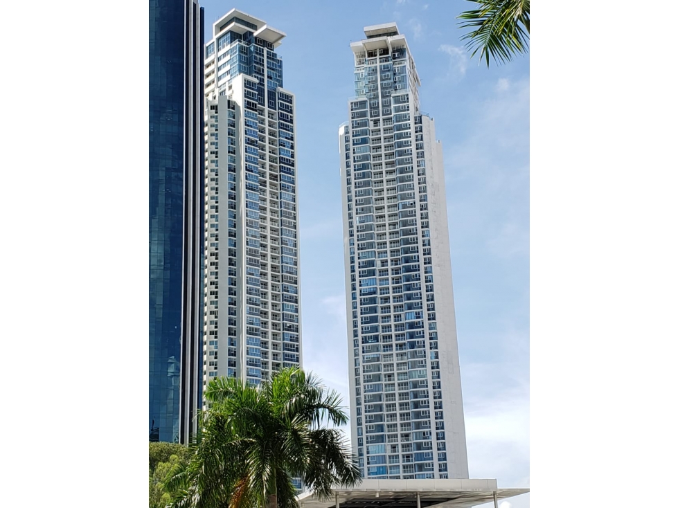 3-Bedroom Apartment in Costa del Este