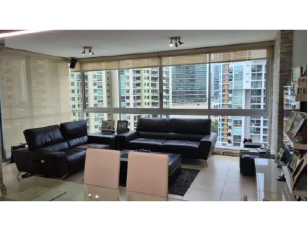 3-Bedroom Apartment in Costa del Este