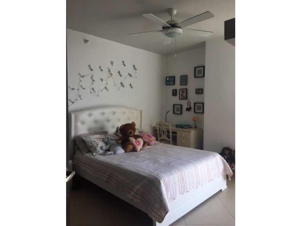 3-Bedroom Apartment in Costa del Este