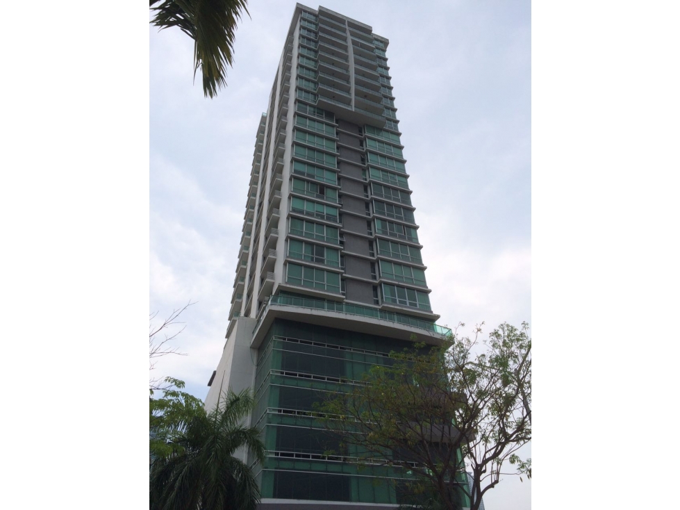 3-Bedroom Apartment in Costa del Este