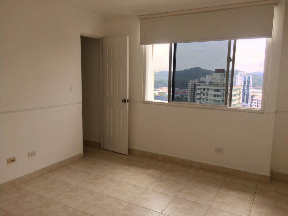 3-Bedroom Apartment in El Cangrejo — foto 2