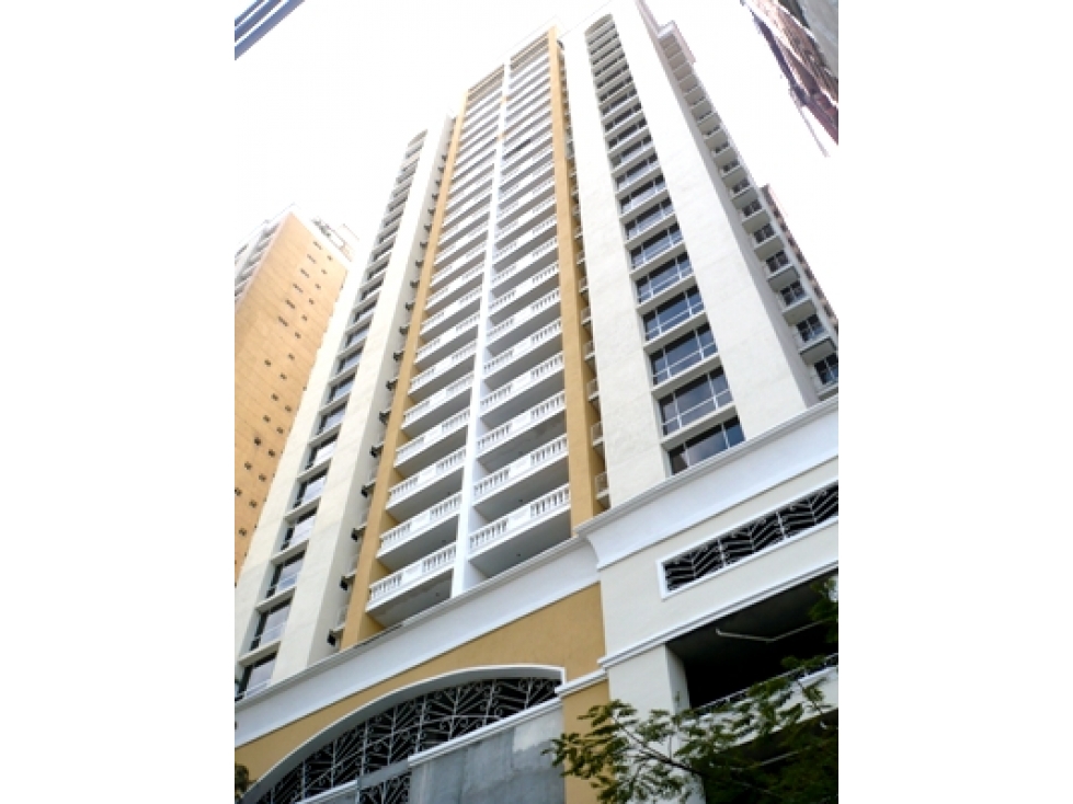 3-Bedroom Apartment in Obarrio