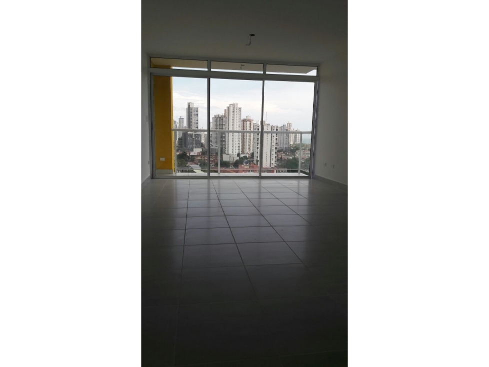3-Bedroom Apartment in Vía España — foto 3