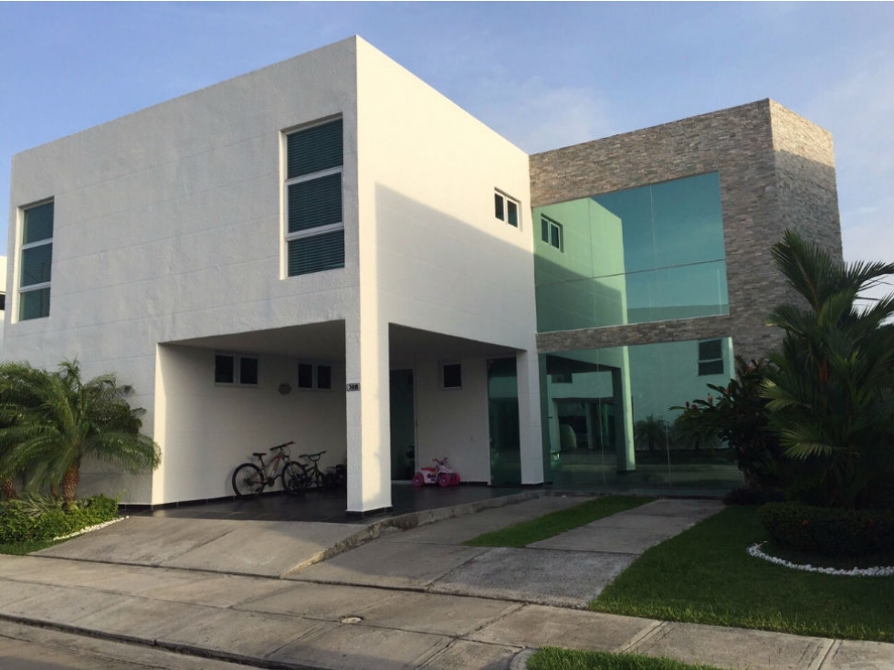 3-Bedroom Duplex in Ciudad de Panama