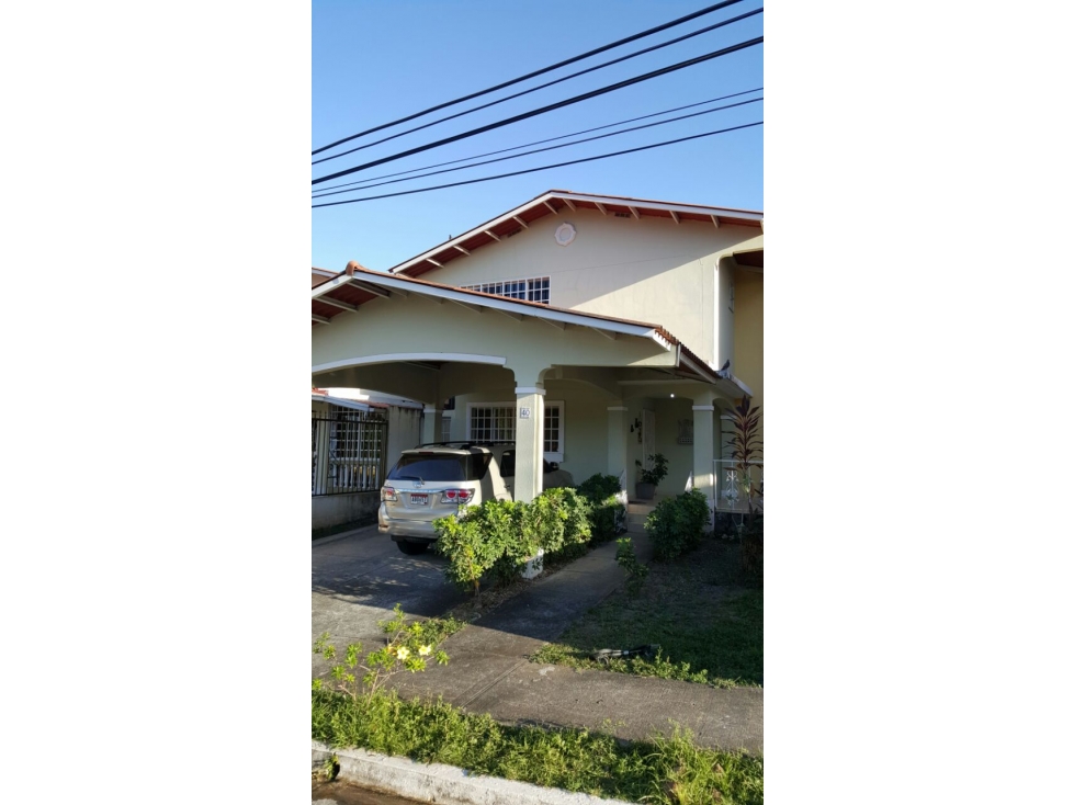 3-Bedroom Duplex in Las Cumbres