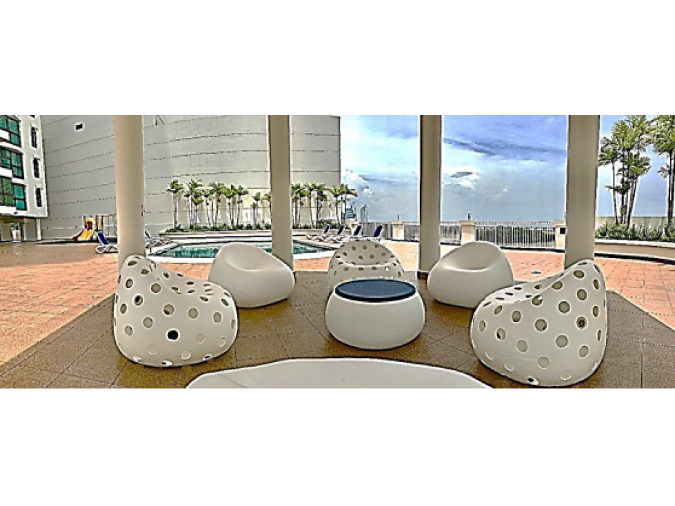3-Bedroom House in Coco del Mar - 6