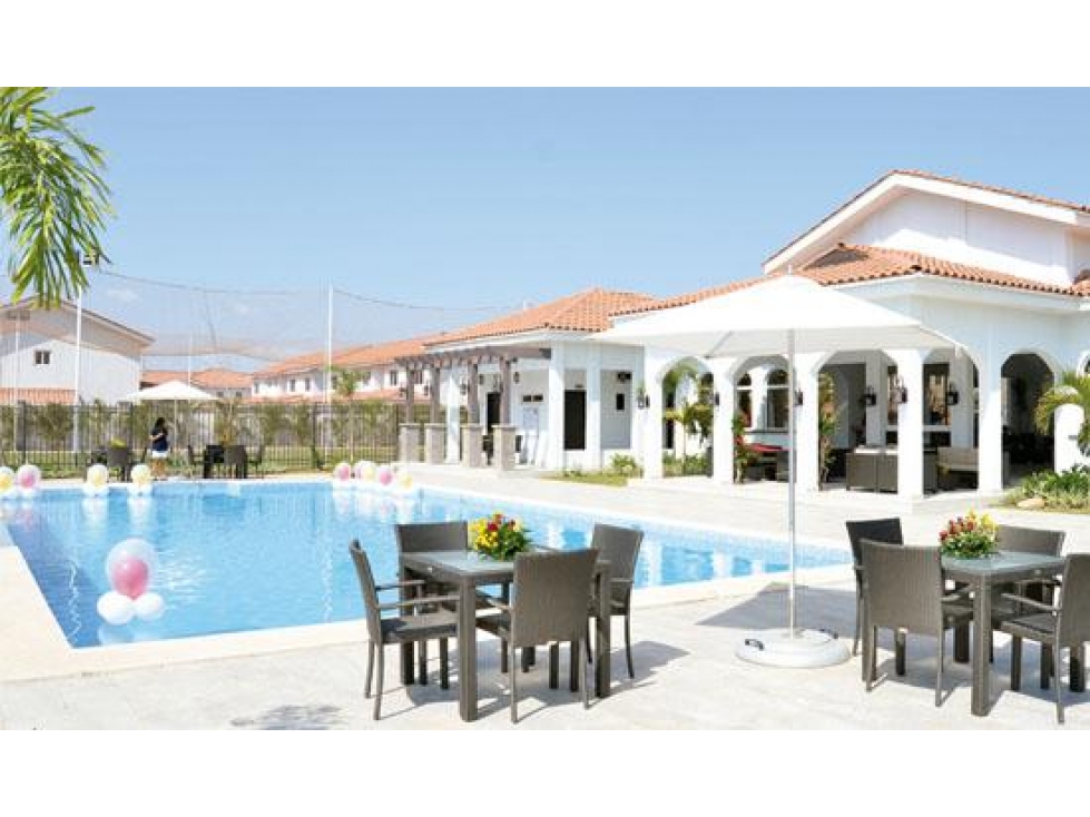 3-Bedroom House in Costa Sur