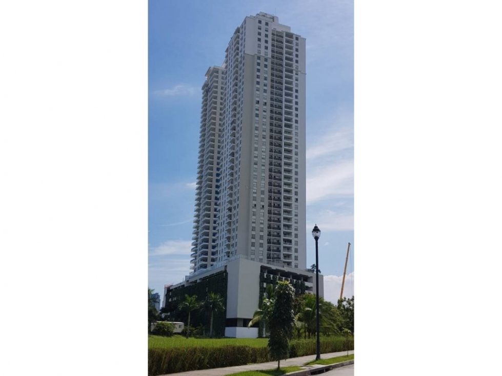 3-Bedroom House in Costa Sur - 1