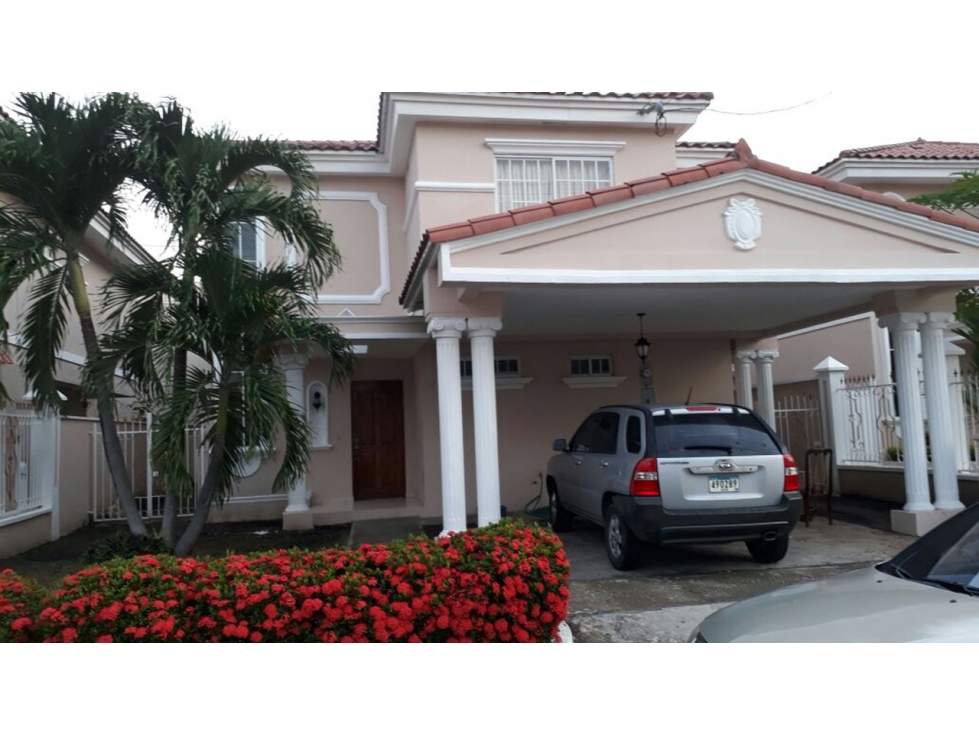 3-Bedroom House in Tumba Muerto