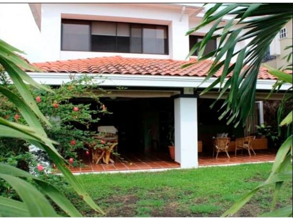 3-Bedroom House in Tumba Muerto