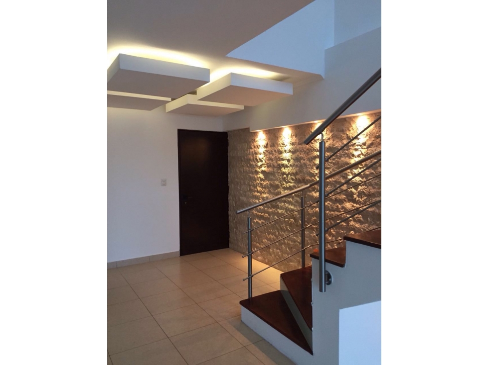 3-Bedroom Penthouse in Costa del Este
