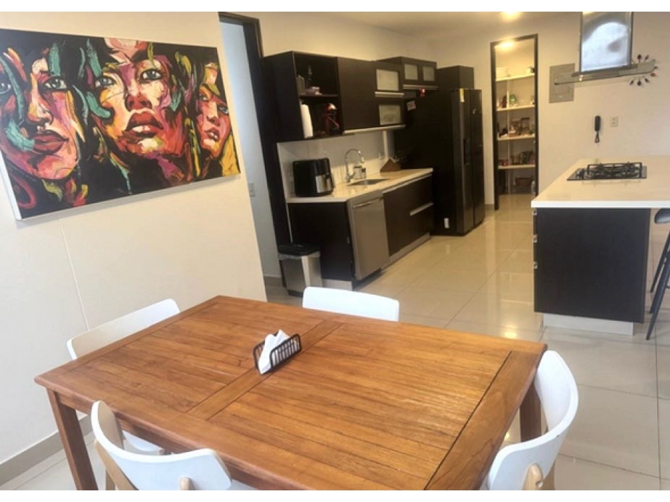 Venta apartamento con vista panorámica. El Poblado. Ud. Completa. — foto 4