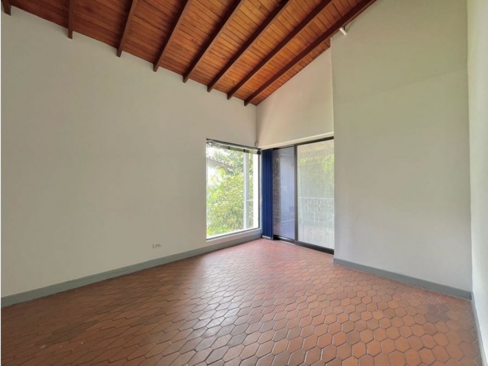 400m2 Arriendo Casa Medellin La Aguacatala — foto 3
