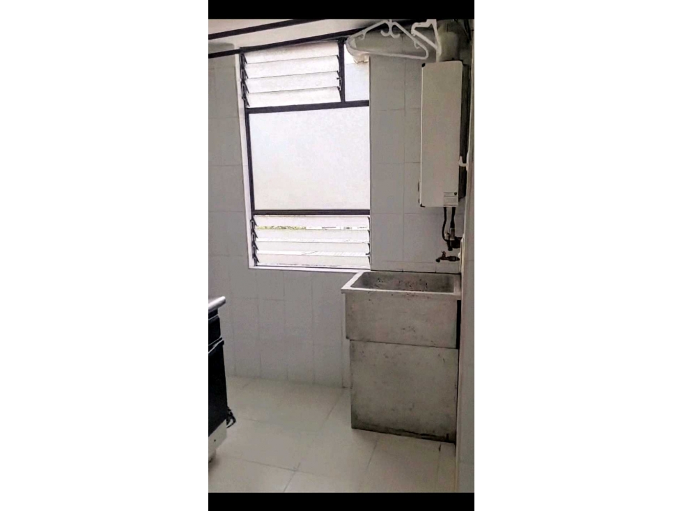 $420.000.000 COP Hermoso Apartamento Sector Túnel de la 52 — foto 3